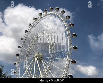 Das Orlando Eye, einem 400 m hohen Riesenrad und das größte Aussichtsrad an der Ostküste der Vereinigten Staaten. Orlando, Florida. Stockfoto