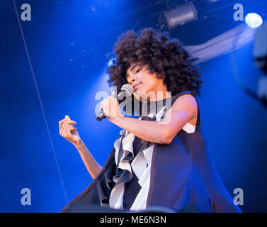 Esperanza Spalding durchführen bei Molde Jazzfestival in Molde, Norwegen, 21.07.2016. Stockfoto