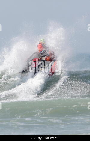 Newquay, Cornwall. 21. April 2018. 2018 Thundercat Racing Championship Tag 1 Fistral Beach. Newquay, Cornwall, England. 21. April 2018. Tag Einer der Thundercat Meisterschaften erfolgt auf den Fistral Beach. Credit: Nicholas Burningham/Alamy leben Nachrichten Stockfoto