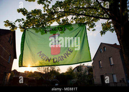 Ostritz, Deutschland. 21. April 2018. Ein Banner lautet "Nazis - nein Danke' in einem 'Fest des Friedens "Bekämpfung eine neo-nazi-Festival in der Nähe. Foto: Nils Holgerson/dpa Quelle: dpa Picture alliance/Alamy Leben Nachrichten Quelle: dpa Picture alliance/Alamy leben Nachrichten Stockfoto