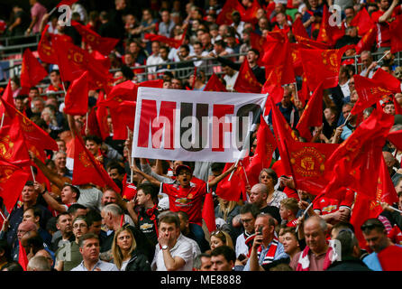 Manchester United Fans während der FA Cup Semi Finale zwischen Manchester United und Tottenham Hotspur im Wembley Stadium am 21. April 2018 in London, England. (Foto von Leila Coker/phcimages.com) Stockfoto