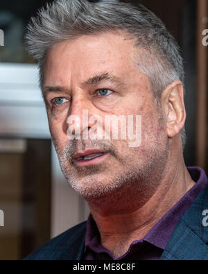 New York, USA, 21. April 2018. Schauspieler Alec Baldwin besucht die Premiere von "Die Möwe" im Tribeca Film Festival 2018 in New York City. Foto von Enrique Ufer/Alamy leben Nachrichten Stockfoto