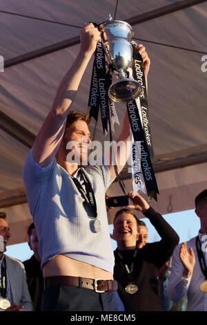 Paisley, UK, 21. April 2018. St. Mirren Meisterschaft parade Paisley 21. April 2018 Credit: David Cameron/Alamy leben Nachrichten Stockfoto