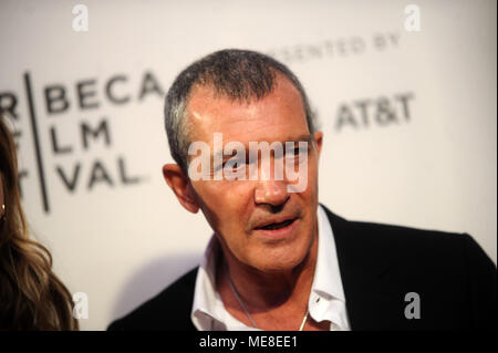 NEW YORK, NY - 20. April: Antonio Banderas besucht 'Genius: Picasso" während des Tribeca Film Festival 2018 BMCC Tribeca PAC am 20. April 2018 in New York City. Personen: Antonio Banderas Stockfoto