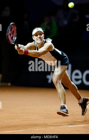 Deutsche Tennisspieler Angelique Kerber in Aktion während der Fed Cup Halbfinale gegen Tschechien. Stockfoto