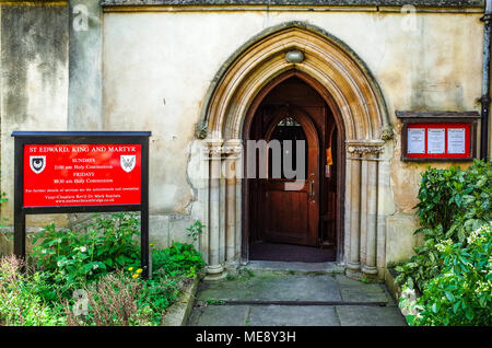 Eingang St Edward König und Märtyrer der Kirche im Herzen von Cambridge UK. Als eine der Geburtsstätten der englischen Reformation bekannt, gegründet 13. Stockfoto