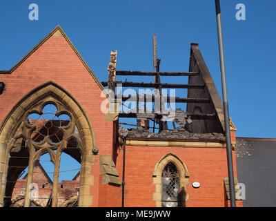 Eine Flamme zerrissen durch den ehemaligen "Trinity United Reform Church in South Parade, Whitley Bay. North Tyneside, Newcastle Upon Tyne. Stockfoto