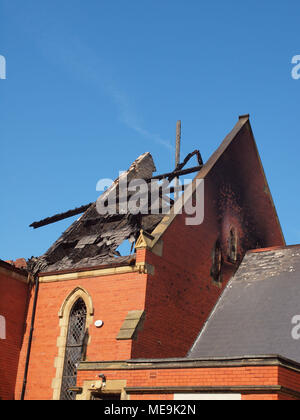 Eine Flamme zerrissen durch den ehemaligen "Trinity United Reform Church in South Parade, Whitley Bay. North Tyneside, Newcastle Upon Tyne. Stockfoto