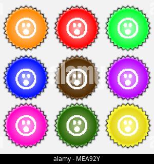 Entsetzte Gesicht Smiley-symbol unterzeichnen. Ein Set von 9 verschiedenen farbigen Etiketten. Vector Illustration Stock Vektor