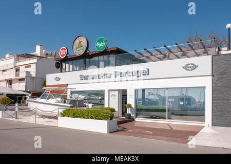 Sunseeker Showroom an der Marina, Vilamoura, Algarve, Portugal. Stockfoto