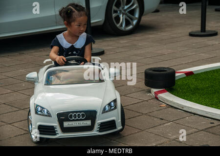 Audi tt rs plus toy car online