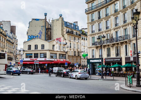 Place Blanche und dem Boulevard de Clichy, Paris, Frankreich Pigalle. Stockfoto