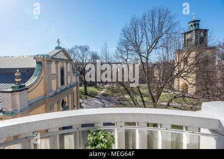 Luftaufnahme von St. Olai Kirche und das olai Park im Frühling in Norrköping, Schweden. Norrköping ist eine historische Stadt in Schweden. Stockfoto