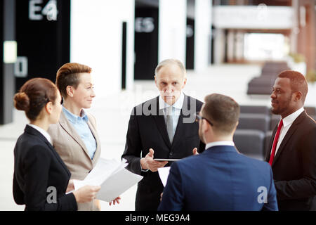 Gespräch mit Untergebenen Stockfoto