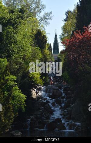 Wasserfall im Viktoriapark in Kreuzberg Berlin von April 20, 2018, Deutschland Stockfoto