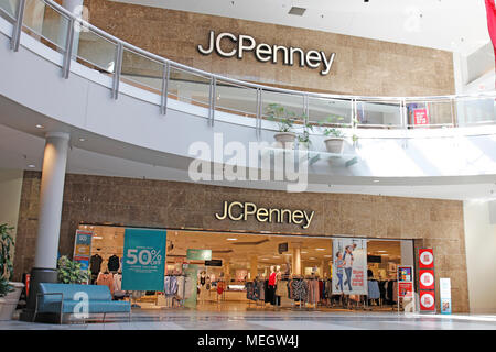 Dayton - ca. April 2018: JC Penney Retail Mall Lage. JCP ist ein Bekleidung und Heimtextilien Einzelhändler II. Stockfoto