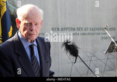 Sachsenhausen, Deutschland, 22. April 2018. Präsident des Internationalen Komitees von Sachsenhausen, Bernt Lund, die Teilnahme an der zentralen Gedenkfeier im ehemaligen Konzentrationslager Sachsenhausen auf dem 73. Jahrestag der Befreiung der Gefangenen. Foto: Wolfgang Kumm/dpa Quelle: dpa Picture alliance/Alamy leben Nachrichten Stockfoto