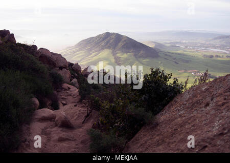 Bishop's Peak bietet eine Wanderung in der Nähe von San Luis Obispo, CA. Stockfoto