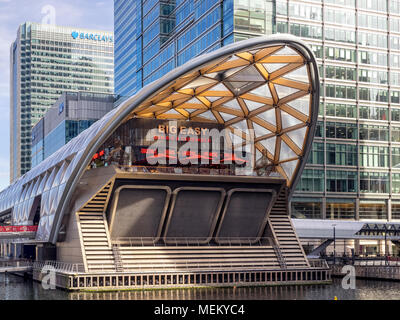 LONDON, Großbritannien - 05. APRIL 2018: The Big Easy Bar and Crabshack Restaurant in Canary Wharf, London Stockfoto