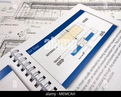 Rainscreen cladding Technical Guide, Gebäudehülle Fassade System in der Bauwirtschaft Stockfoto