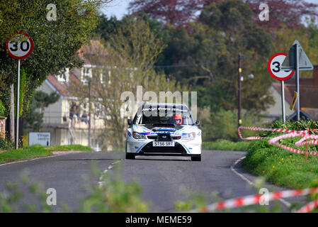 Melvyn Evans Treiber und Sean Hayde co Treiber racing Subaru Impreza WRC in der geschlossenen öffentlichen Straße Corbeau Sitze Rallye in Bradfield, Tendring & Clacton Stockfoto