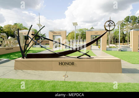 FAYETTEVILLE, NC - 22 März 2012: North Carolina Veteran-park Ehre Denkmal Stockfoto