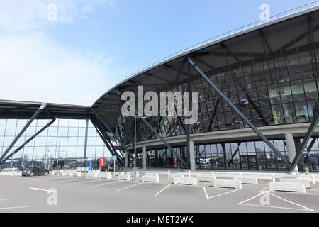 Lyon, Frankreich - 22. März 2018: Die neuen internationalen Terminals am Flughafen Saint Exupery in Lyon, Frankreich Stockfoto