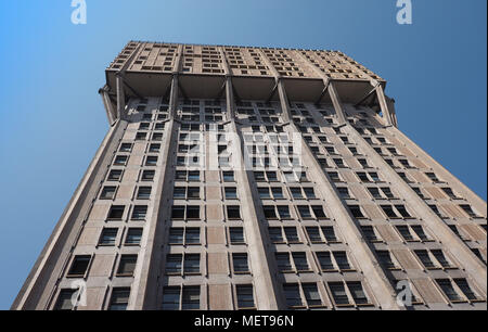 Mailand, Italien - ca. April 2018: Torre Velasca von BBPR 1955 entworfen, ist ein Meisterwerk der Italienischen neuen brutalist Architecture Stockfoto