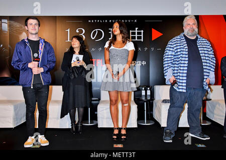 Tokio, Japan. 23. April 2018. Dylan Minnette, Alisha Boe und Executive Producer Brian Yorkey besuchen 13 Gründe die Netflix 'Warum' besondere Event an der Toho Kinos Nihonbashi am 23. April 2018 in Tokio, Japan. Credit: Geisler-Fotopress/Alamy leben Nachrichten Stockfoto