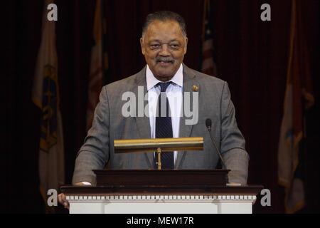 College Park, Maryland, USA. 23 Apr, 2018. Reverend Jesse Jackson, die closing Keynote des 2. jährlichen Soziale Gerechtigkeit Tag in der Gedenkstätte Kapelle an der Universität von Maryland in College Park, Md. Credit: Evan Golub/ZUMA Draht/Alamy leben Nachrichten Stockfoto