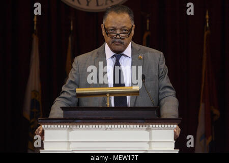 College Park, Maryland, USA. 23 Apr, 2018. Reverend Jesse Jackson, die closing Keynote des 2. jährlichen Soziale Gerechtigkeit Tag in der Gedenkstätte Kapelle an der Universität von Maryland in College Park, Md. Credit: Evan Golub/ZUMA Draht/Alamy leben Nachrichten Stockfoto