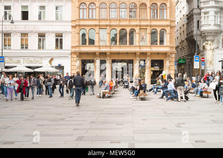 Julius Meinl Shop und Wustenrot Firmengebäude, Graben Straße, Wien, Österreich, Europa. Stockfoto