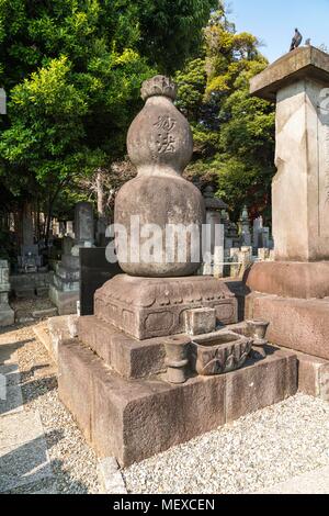 Gräber von Kano Tan'yu (1602-1674), japanischer Künstler, Ikegami Honmonji Tempel, Ota-Ku, Tokio, Japan Stockfoto