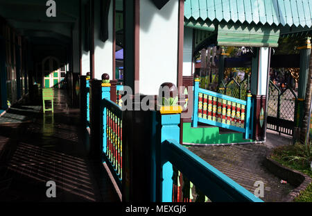 Die traditionelle Moschee, im Jahre 1526 erbaut wurde, wurde die erste Moschee in South Kalimantan gebaut. Die Moscheen sind einige Teile des gleichen Demak Moschee Architectur Stockfoto