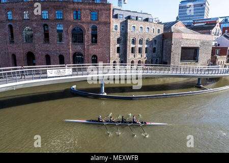 Rudern durch Finzels erreichen und Schloss Brücke, Bristol. Bristol Projekt, Stockfoto