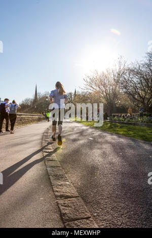 Jogger im Schlosspark Bristol. Bristol Projekt, Stockfoto