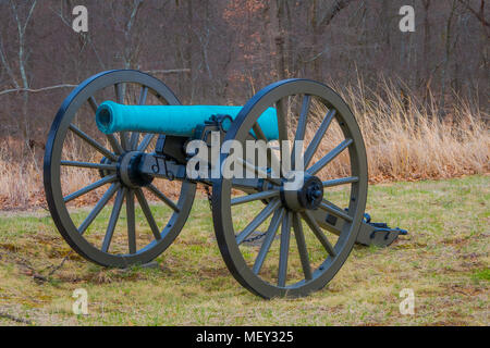 Blick auf Napoleon, 12 lb Kanone, auf einem Friedhof Park in Gettysburg National Historischen Schlachtfeld entfernt Stockfoto