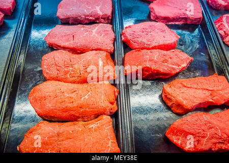 Nahaufnahme von frischen roten raw Lammkeule aus einer organischen, Permakultur Bauernhof in Lancaster County Stockfoto