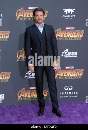 Los Angeles, Kalifornien, USA. 23. April 2018. Schauspieler Bradley Cooper besucht die Weltpremiere von Disney und Wunder "Avengers: Infinity Krieg" am 23. April 2018 in Los Angeles, Kalifornien. Foto von Barry King/Alamy leben Nachrichten Stockfoto