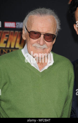 Los Angeles, Kalifornien, USA. 23 Apr, 2018. 23. April 2018 - Los Angeles, Kalifornien USA-Wiriter STAN LEE bei der Weltpremiere von "Marvel Studios" Avengers Infinity Krieg'' am El Capitan Theatre, Hollywood, Los Angeles statt. Credit: Paul Fenton/ZUMA Draht/Alamy leben Nachrichten Stockfoto