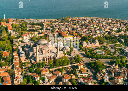 Türkei, Istanbul, Luftaufnahme der Hagia Sofia Moschee Stockfoto