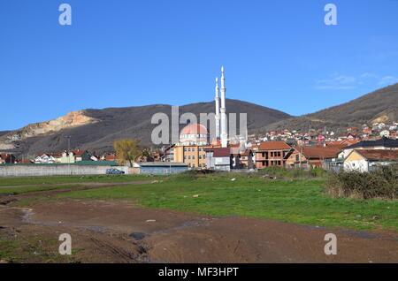 Die kleine Stadt oft Preševo/Presheva in Südserbien Stockfoto