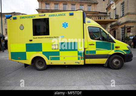 South Western Ambulance Service SWASFT Rettungswagen auf Abruf Badewanne Somerset South West England Großbritannien Stockfoto