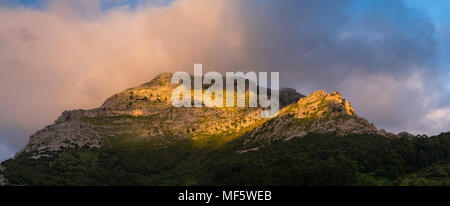 Mount Candina (489 m) - Monte Candina, Liendo Tal, Kantabrien, Spanien, Europa Stockfoto