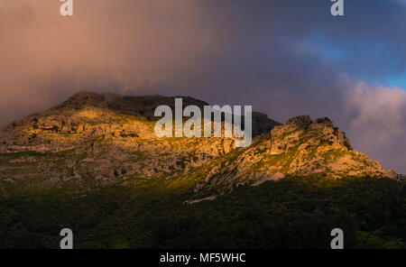 Mount Candina (489 m) - Monte Candina, Liendo Tal, Kantabrien, Spanien, Europa Stockfoto