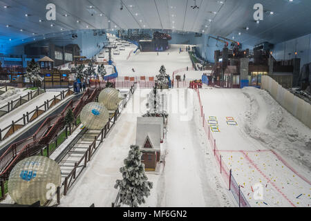 Ski Dubai indoor Ski Einrichtungen in der Mall of the Emirates, Dubai, Vereinigte Arabische Emirate, Naher Osten. Stockfoto