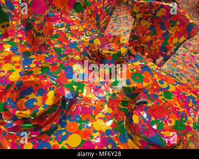 Yayoi Kusama "Leben ist das Herz des Regenbogens' Kunst Ausstellung, in Brisbane, Australien, am 19. Januar 2018. Stockfoto