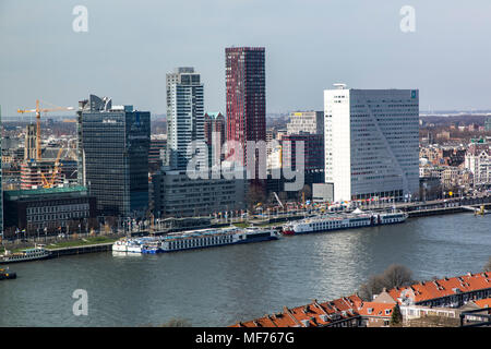 Die Skyline von Rotterdam, auf die Nieuwe Maas, Fluss, Niederlande, Stockfoto