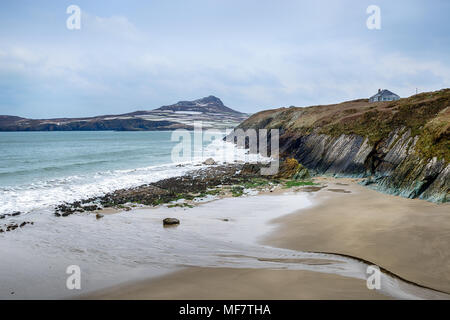 Winter am Pmebrokshire Porthselau Strand an der Küste von Wales, zwischen Rhosson und Whitesands in der Nähe von St Davids Stockfoto