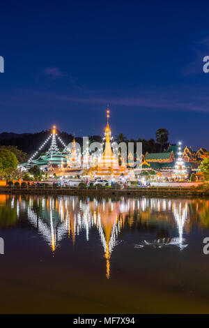 Chong Kham, Buddhistische schöne Tempel, Myanmar Stil, Sehenswürdigkeiten in Mae Hong Son, Thailand Stockfoto